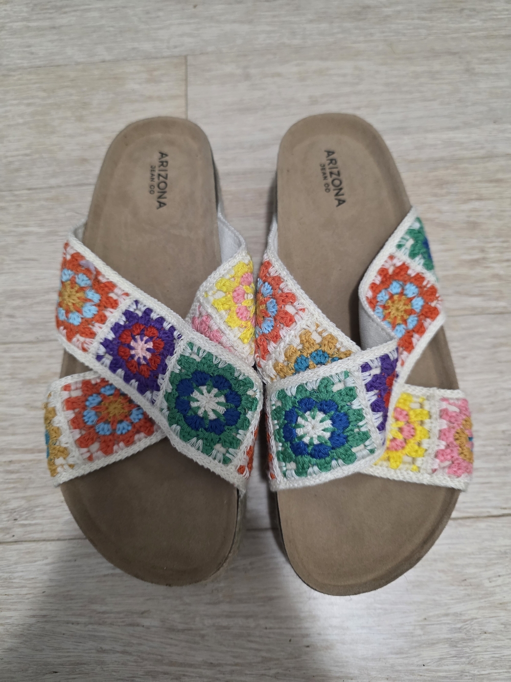 Arizona Jean Company Multicolor Crochet Slide Sandals